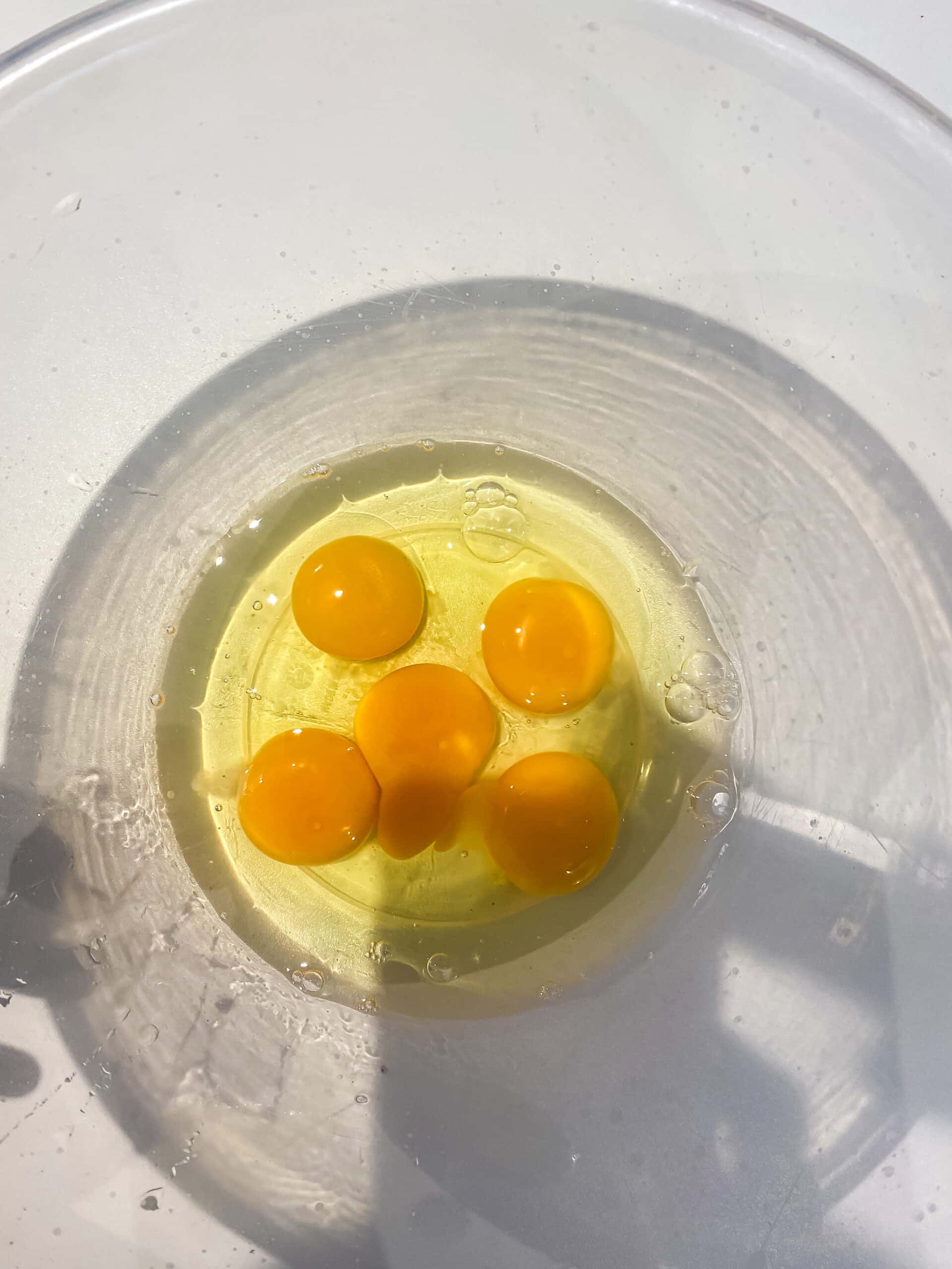 Whisk the eggs, sugar and milk