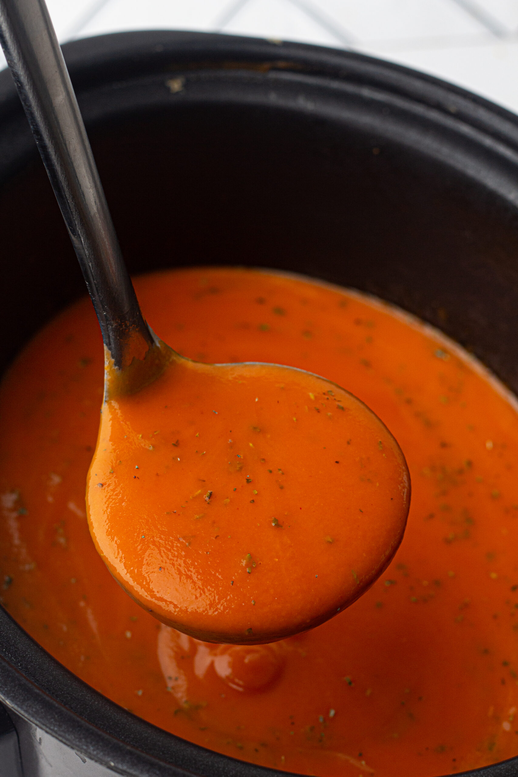 Slow Cooker Tomato Soup: A Comforting Classic
