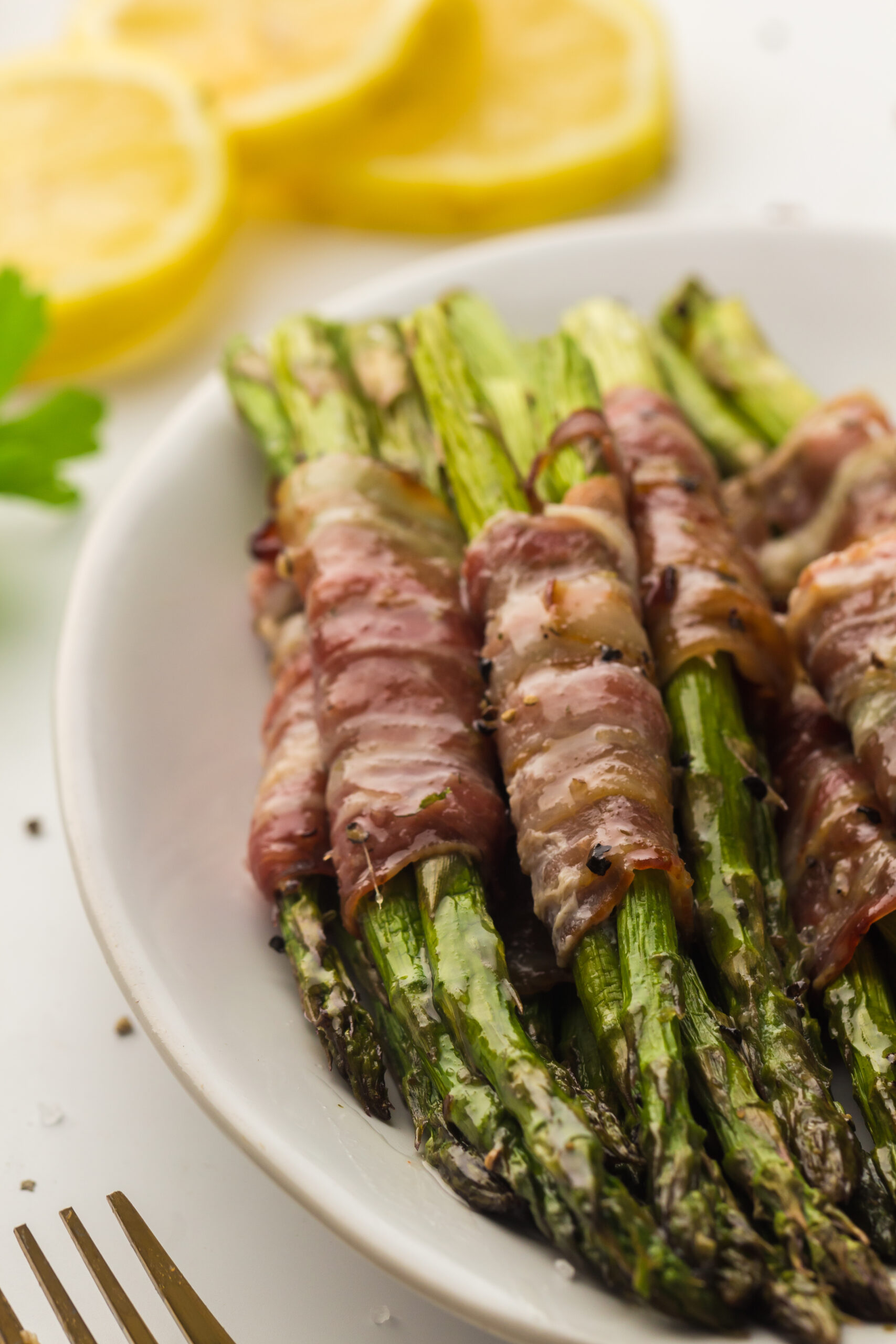 Bacon-Wrapped Asparagus bundles