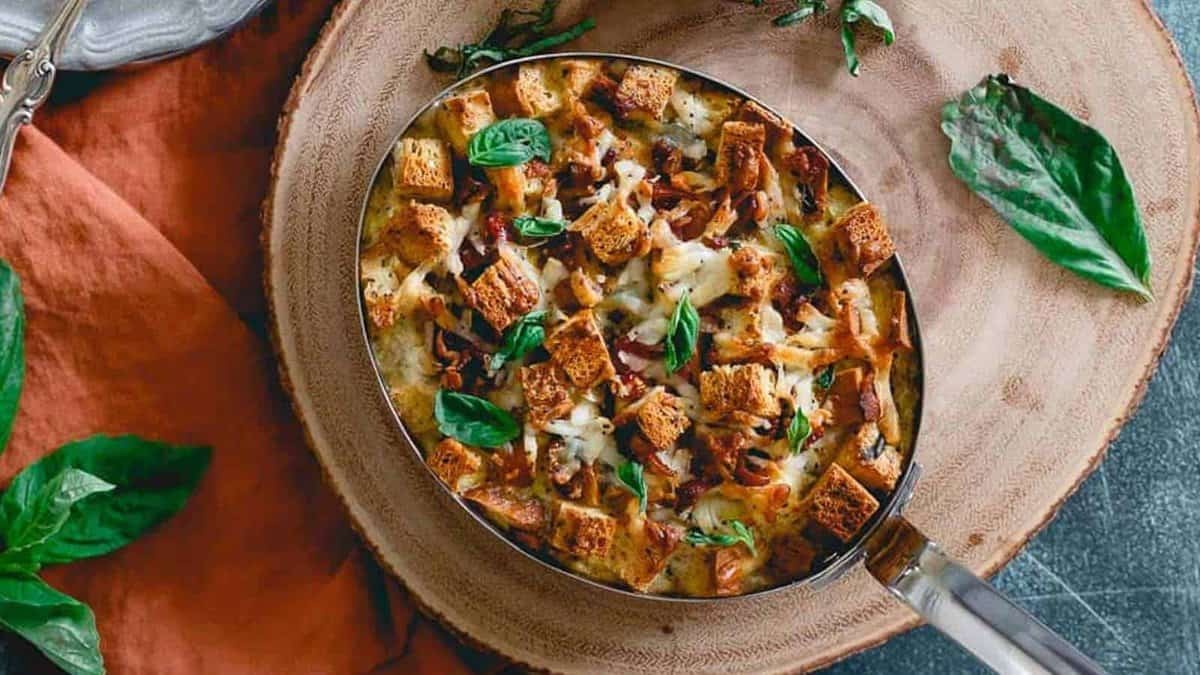Everything Bagel Breakfast Strata